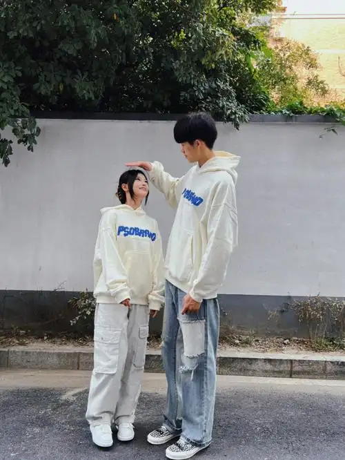 155190情侣06和你一起过秋天