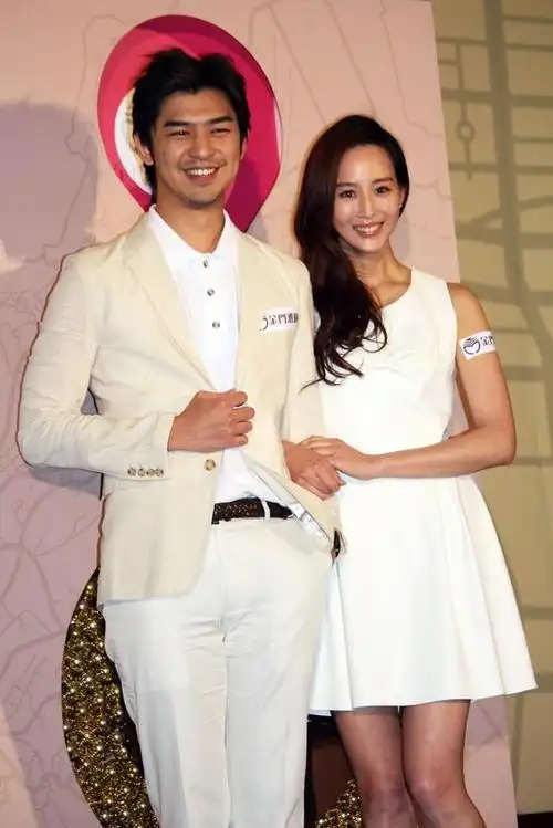 张钧甯陈柏霖婚宴好酒伴祝福又圆结婚