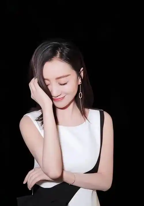 杨蓉42岁身材如少女秘密保养大公开你也能做到