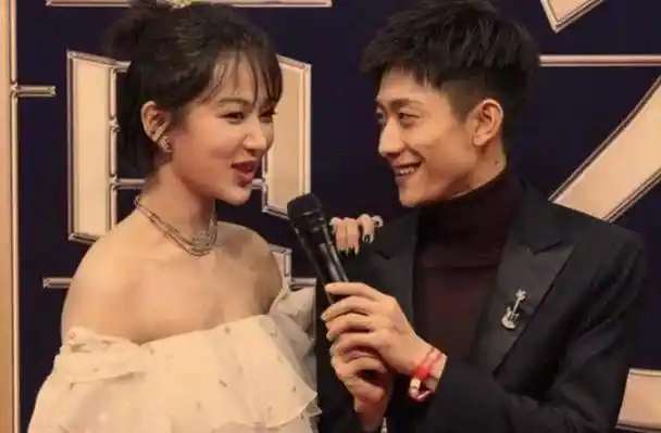 杨紫生日管张一山要红包,男方直接晒出聊天记录,可谓是姐弟情深_对方