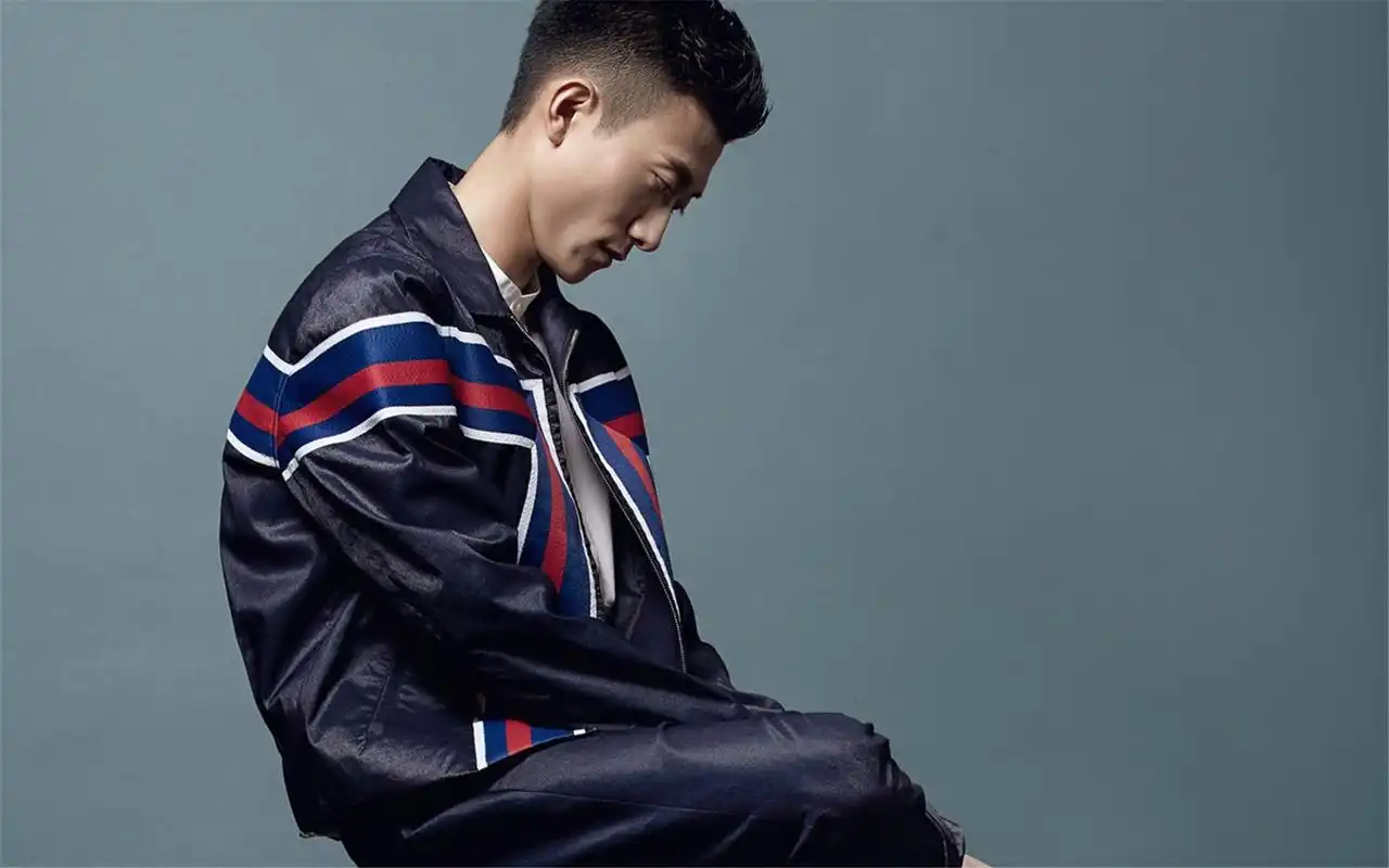 余罪张一山帅气时尚写真电脑壁纸