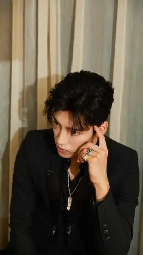 手机壁纸王子异