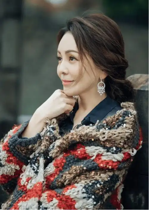 30岁给林心如当妈,凭"雪姨"一战成名,今53岁活的像30岁