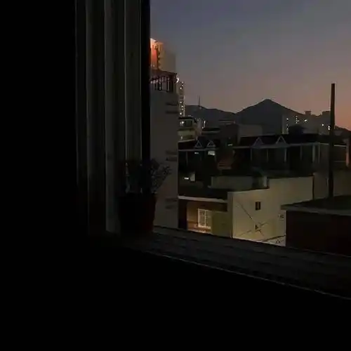 黑色格调伤感热门背景图