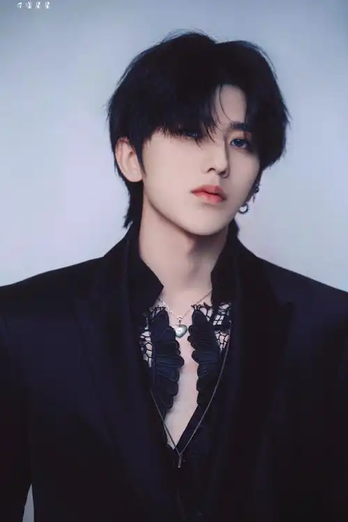 cr:浮漾星星蔡徐坤 - 堆糖,美图壁纸兴趣社区