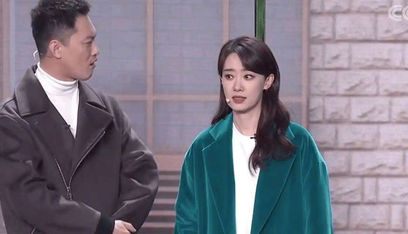 张小斐大衣种草,沈腾毛衣拔草_小品_问题_贾玲