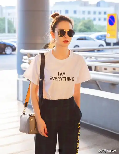 原创戚薇的时尚穿搭理论时髦成什么样