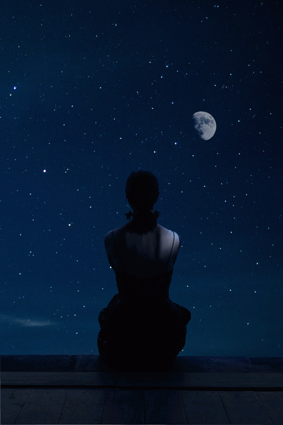 动图制作制作坐在星空下的女孩的动态图片