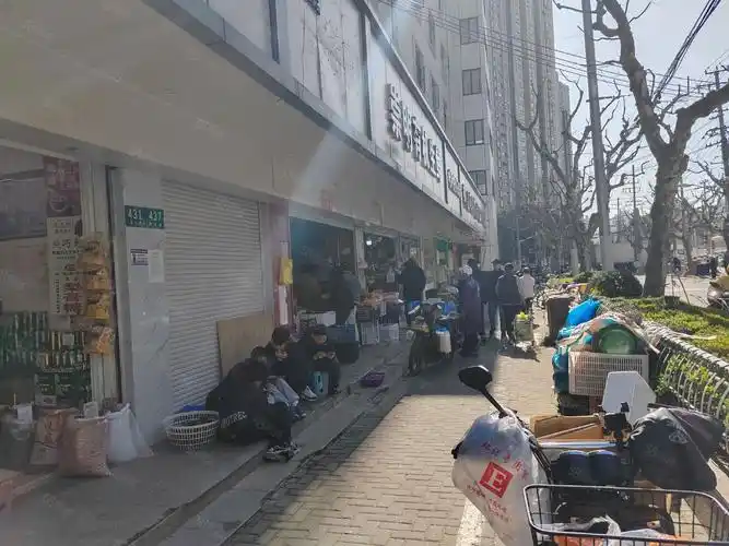 查看全部图片(11张)位置 - 静安区 - 静安寺 康定路交通餐厅银行酒店