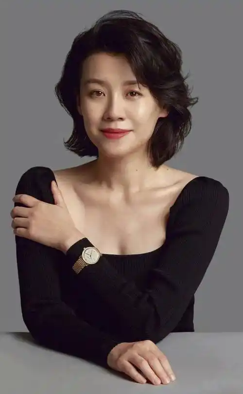 刘琳,被大17岁四婚导演抛弃之后,她终于等来了自己的真命天子_张黎