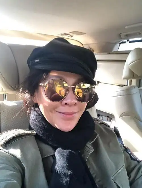 刘嘉玲素颜生活照