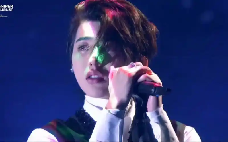 蔡徐坤reaction171个人演唱会每看一次哭一次的部分舞台