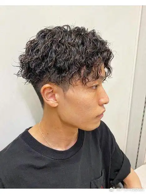 新帅气男发来了,时尚有型好打理,适合大多数男士|男士|寸头|发型_新浪