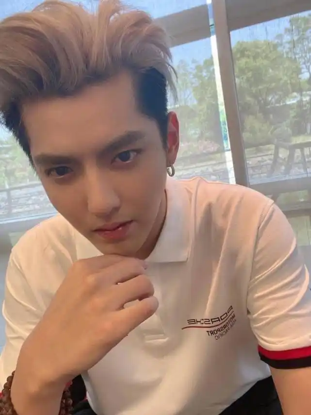 诈骗吴亦凡都美竹男子身份疑曝光 被指是欠债累累发型师