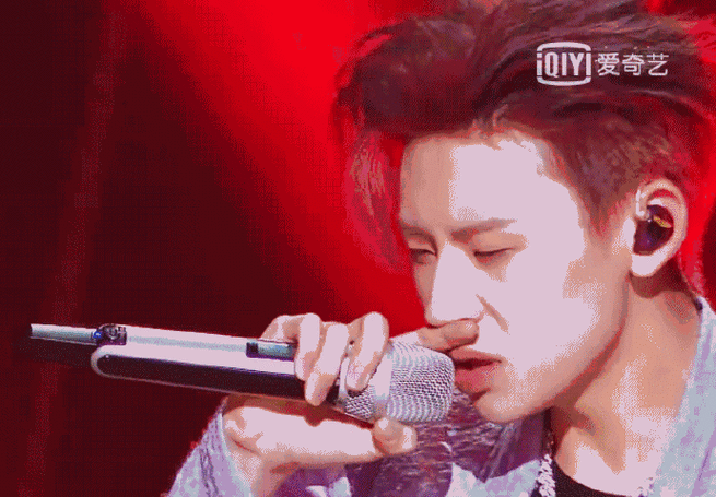 小鬼雨中长镜头mv