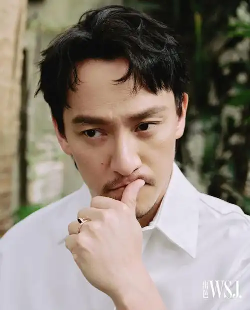 #张震庭院风雅大片##张震出色四月刊封面##出色新刊#