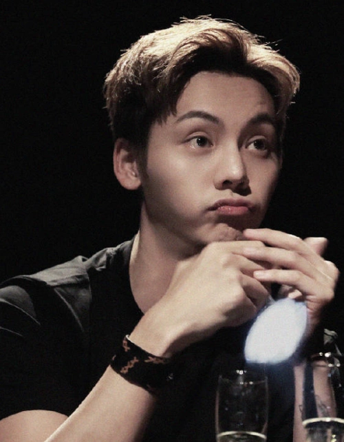 男明星嘟嘴肖战软萌陈伟霆可爱看到吴亦凡想带回家