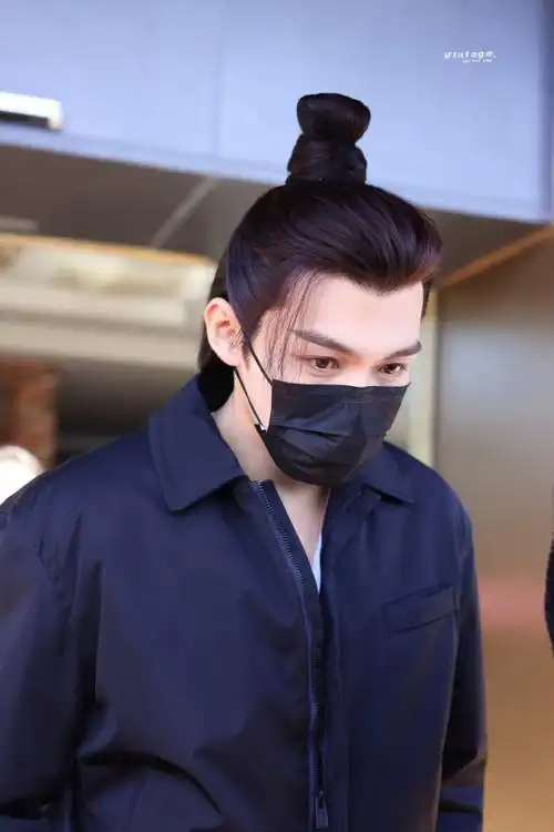 张彬彬千朵桃花一世开