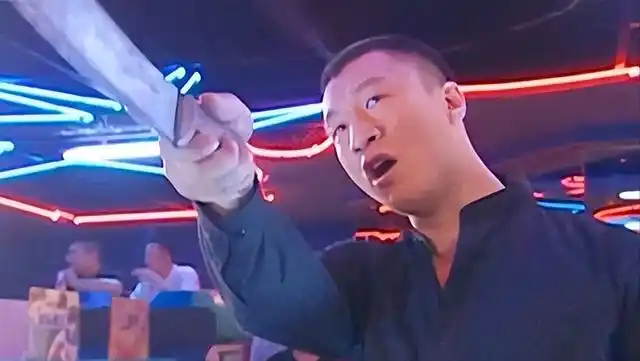 《征服》刘华强原型,将河北一霸打成瘸子,为弟报仇比孙红雷还狠