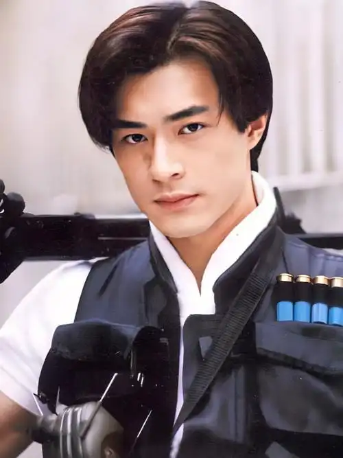 古天乐的撒手锏肤色黝黑声音富有磁性