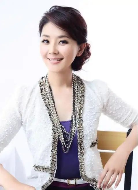 北京时间11月21日,中国著名主持人方琼的最新消息!