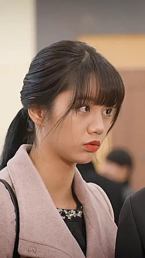 含蓄而内敛的宝拉,虽然不懂得如何表达……#请回答1988# 含蓄而内敛的