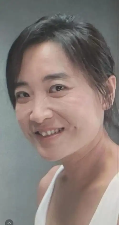 贾玲暴瘦100斤太吓人满脸褶子瘦到脱相模样太可怕她惹谁了