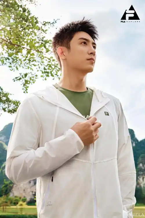 fila时尚运动代言人黄景瑜##fila 山锋茧