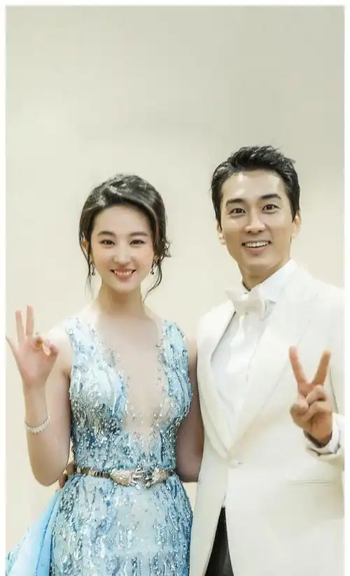 七,李秉宪,这位不老男神今年已经51岁啦!大家都说韩国男生都像花美男