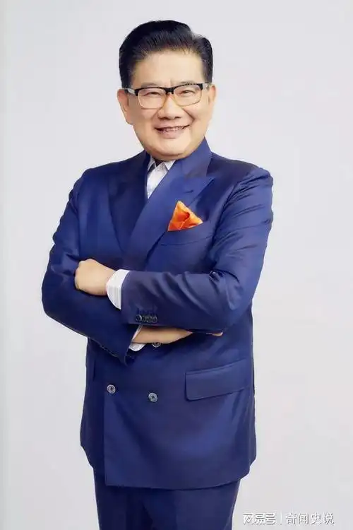 九转大肠受害者,"上海第一主持人",为你揭秘曹可凡的双面人生|记者|薛