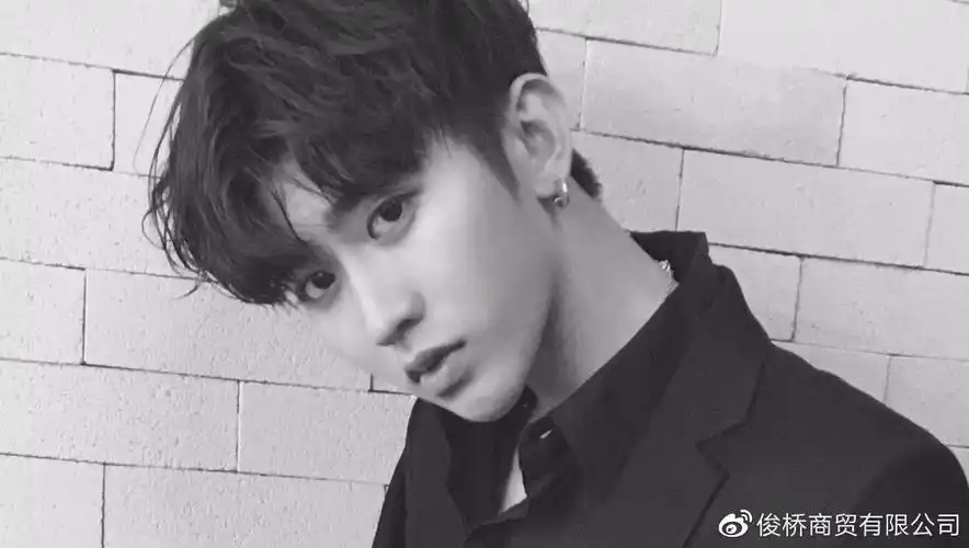 华晨宇资源?吴宣仪播剧?蔡徐坤谨慎?郭麒麟综艺?张彬彬运气?