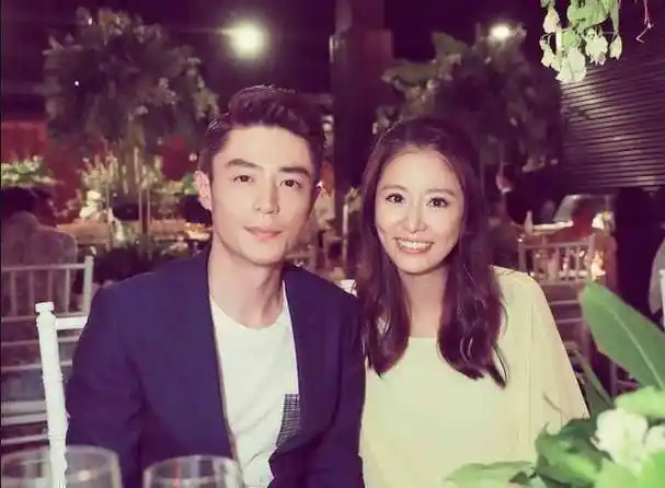 原创霍建华林心如过二人世界结婚4年感情依旧一家三口很幸福