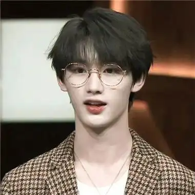 追风少年丁程鑫微信头像超耐看 你笑起来真像好天气