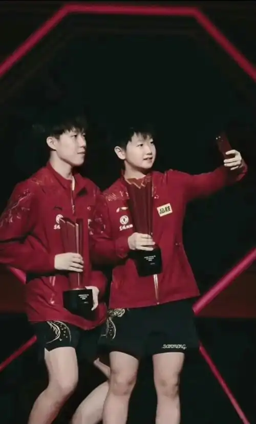 爱就是看不够和止不住～～78157815#王楚钦孙颖莎 #天选混双