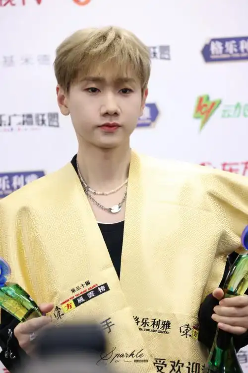 汪苏泷东方风云榜##汪苏泷最佳唱作歌手##东方风云榜