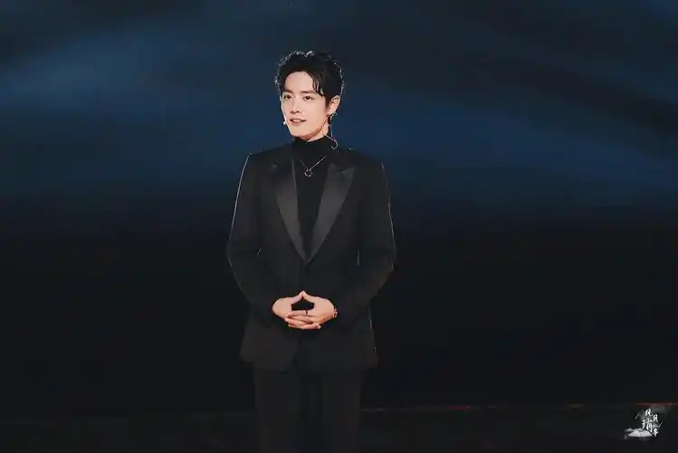 肖战- 堆糖,美图壁纸兴趣社区