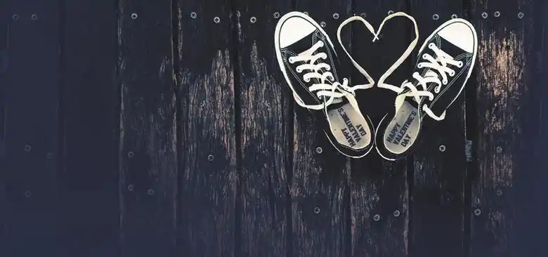 文艺帆布鞋背景图