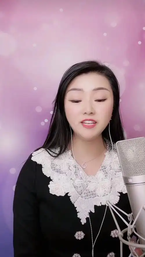 武汉美女歌手罗姣直播演唱《胡琴说》欢迎大家观看-度小视