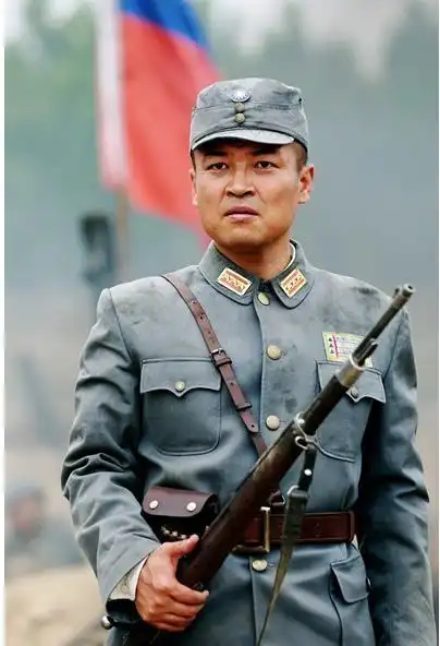 此次在《铁血将军》中饰演国民党顽固派汪金良,和以往饰演的的角色有