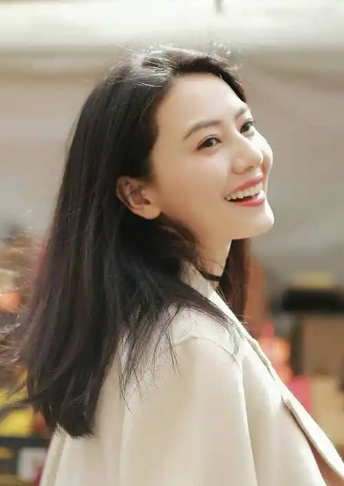 国字脸明星女(国字脸脸型的女明星)