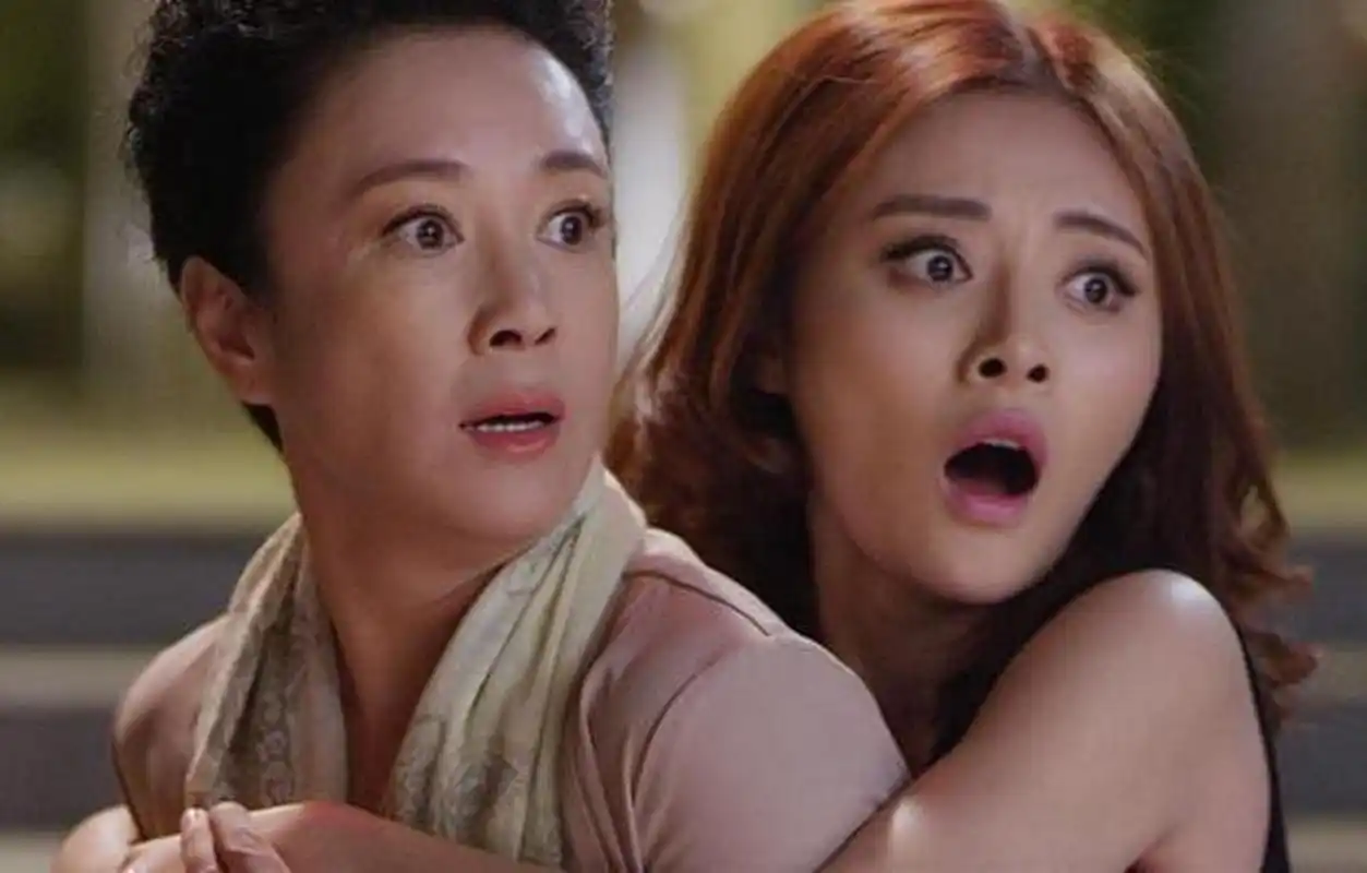 有一次在网上购物,妻子刚买好东西,东西刚确认收货