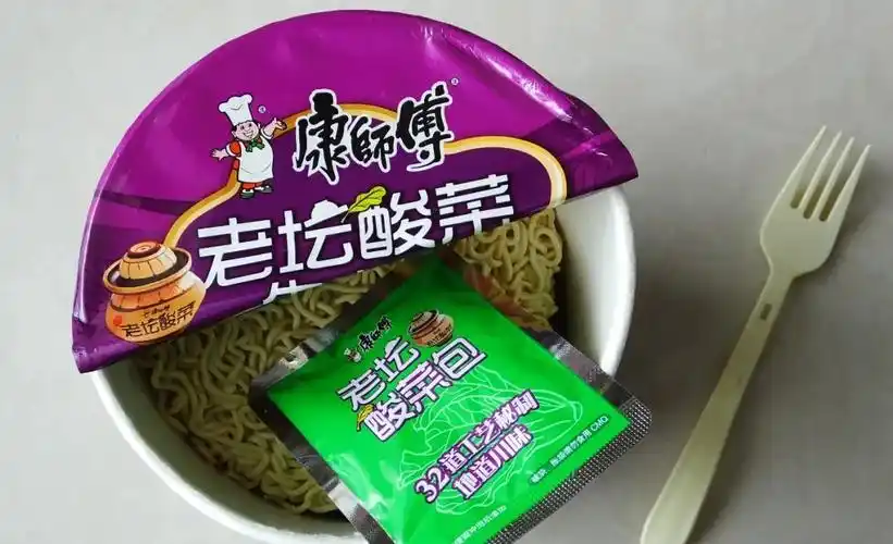 315风波后康师傅老坛酸菜方便面重返超市货架你还会买吗