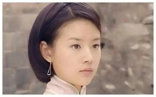 从金粉世家到与凤行曾经的爱情片女王开挂了吗