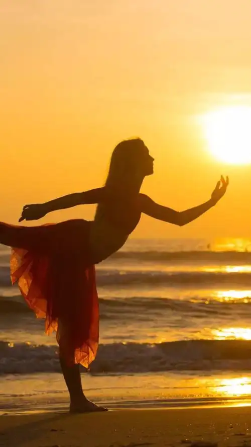 曾经有人告诉我.生命的贵贱是由你自己决定的.