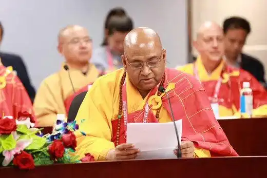 美国洛杉矶佛教联盟照初法师用英文宣读《多伦多宣言》