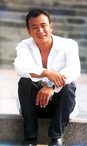 请问胡军是杭州人吗?