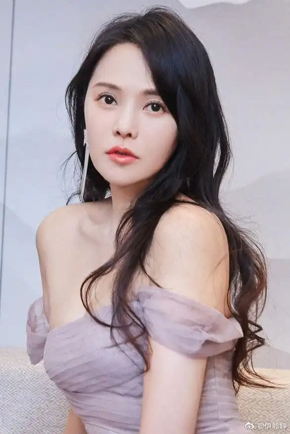 50岁伊能静发长文表示想复出和儿子一起跳舞活力满满