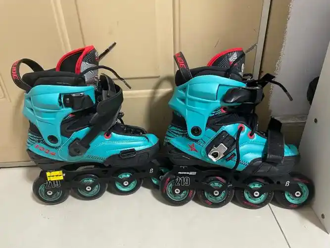 出36码德国宝狮莱s4轮滑鞋