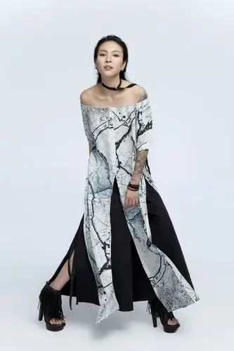 毕夏演绎reggae版《张三的歌》致敬经典用歌声抚愈心灵