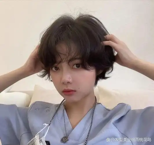 引领潮流时尚,可盐可甜可森系,非常适合喜欢驾驭各种风格的女生